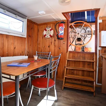 Studio Peniche, La Timonerie, Cote Perrache Apartment *